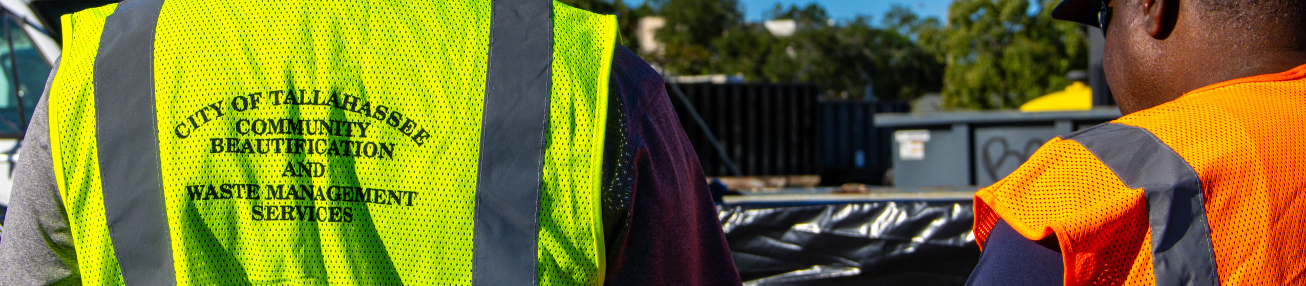 Cash for Trash employees working